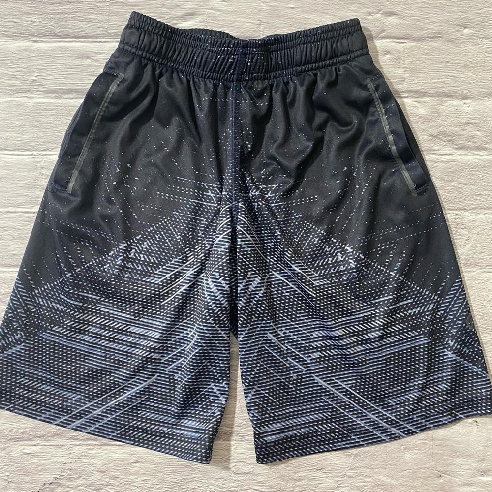 CHAMPION C9 Black & White Geometric Print Practice Sports Shorts - Boy's 8-10